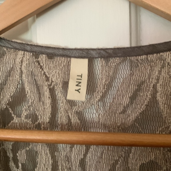 Silk Crochet and Beaded Side Tie Blouse - Picture 5 of 8